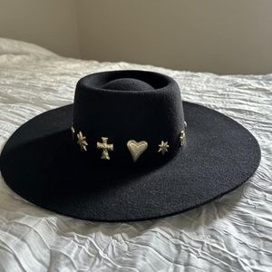 lack of color celestial hat